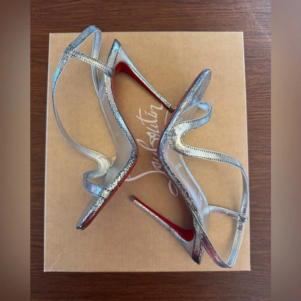 Christian Louboutin Rosalie 100 Leather Sandals - Picture 5 of 10